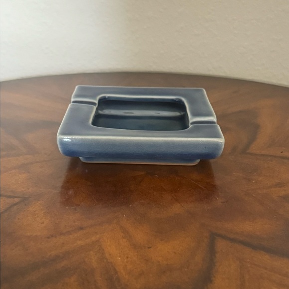 Asian Art Deco Thai Celadon ashtray, made in Thailand.  5 X 5 - Picture 2 of 8